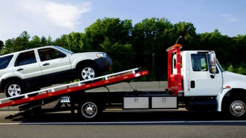 یدک کش برای جابجایی خودرو